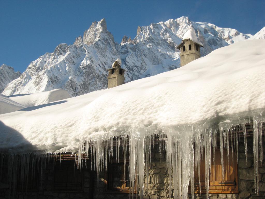 Hotel La Grange - Animal Chic Hotel Courmayeur Eksteriør bilde
